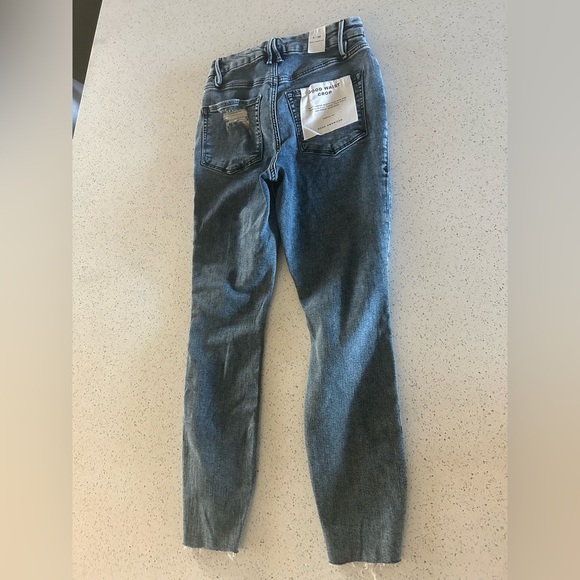 Good American Women's Blue Distressed high waisted skinny Jean size 2/26 NWT - Picture 4 of 6
